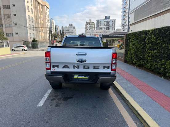FORD-RANGER-2.2 XLS 4X2 CD 16V DIESEL 4P AUTOMÁTICO FORD-RANGER-2021