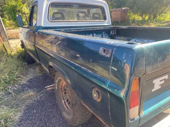 FORD F-1000 3.9 SUPER SÉRIE CS 8V DIESEL 2P MANUAL