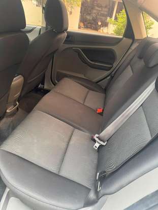 FORD-FOCUS-2011
