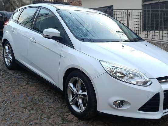 FORD-FOCUS-2.0 SE 16V FLEX 4P POWERSHIFT FORD-FOCUS-2014