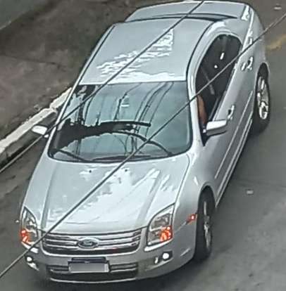 FORD-FUSION-2006