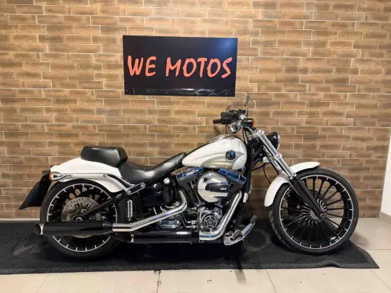 HARLEY-DAVIDSON SOFTAIL BREAKOUT 