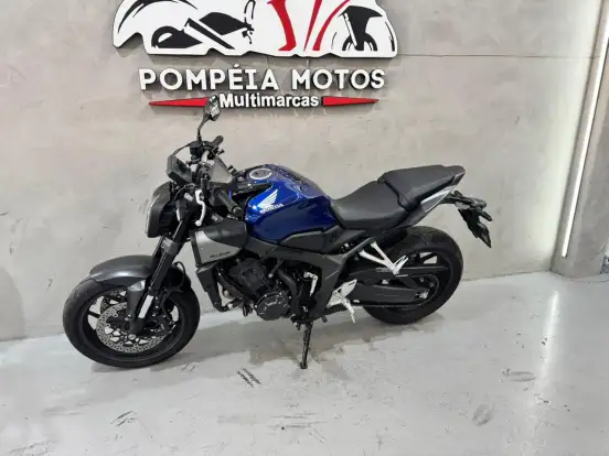 HONDA-CB 650R E-CLUTCH HONDA-CB 650R E-CLUTCH-2026