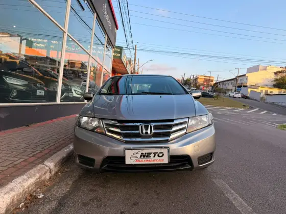 HONDA CITY 1.5 LX 16V FLEX 4P MANUAL HONDA CITY 1.5 LX 16V FLEX 4P MANUAL