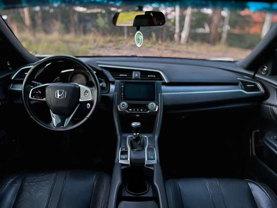 HONDA-CIVIC-2018