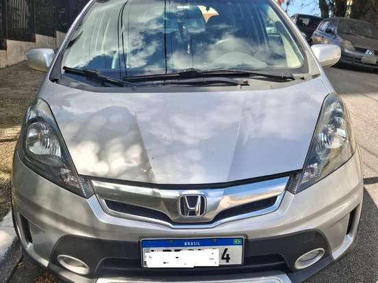 HONDA-FIT-1.5 TWIST 16V FLEX 4P MANUAL HONDA-FIT-2014