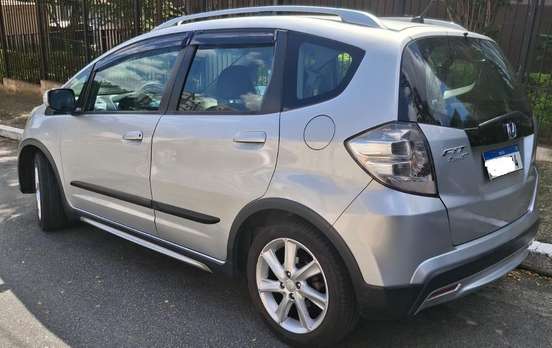HONDA-FIT-2014