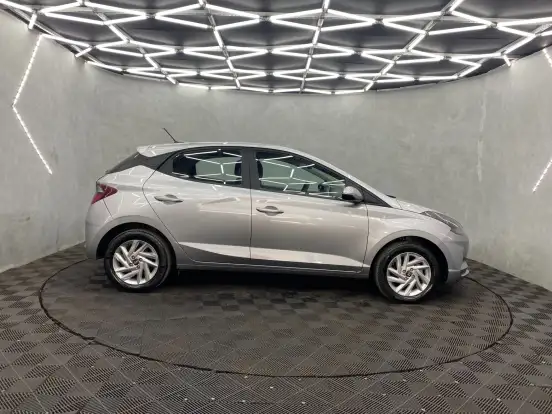 HYUNDAI-HB20-2022
