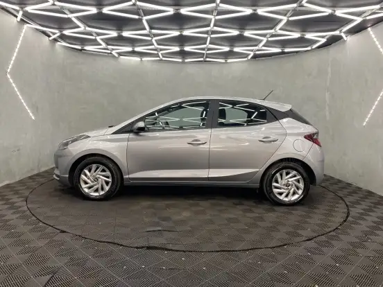 HYUNDAI-HB20-2022