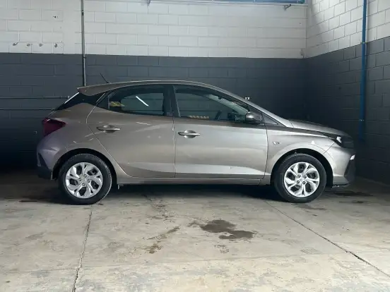 HYUNDAI-HB20-2025