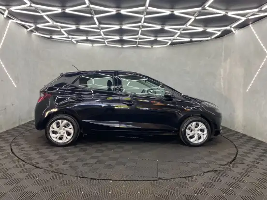 HYUNDAI-HB20-2022