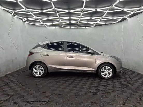 HYUNDAI-HB20-2022