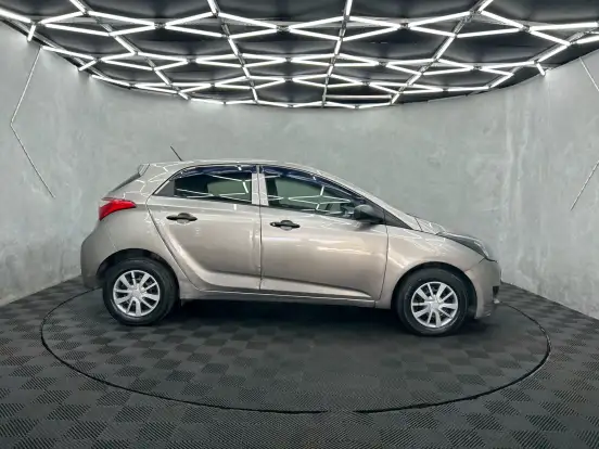 HYUNDAI-HB20-2018