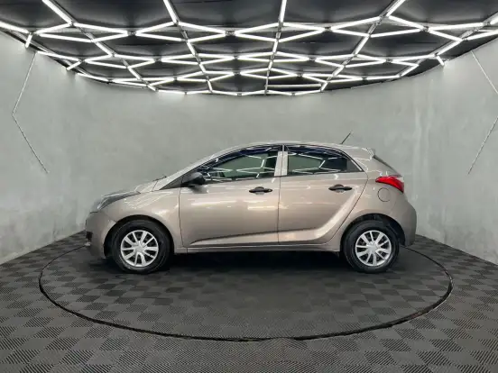 HYUNDAI-HB20-1.0 COMFORT 12V FLEX 4P MANUAL HYUNDAI-HB20-2018