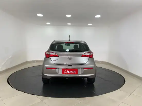 HYUNDAI-HB20-2017