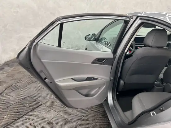 HYUNDAI-HB20S-2025