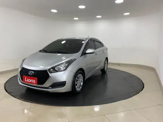 HYUNDAI HB20S 1.6 COMFORT PLUS 16V FLEX 4P AUTOMÁTICO