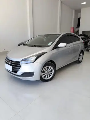 HYUNDAI HB20S 1.6 COMFORT PLUS 16V FLEX 4P AUTOMÁTICO