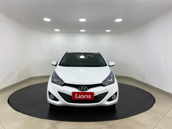 HYUNDAI-HB20S-2015