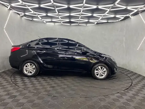 HYUNDAI-HB20S-2014