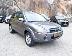 HYUNDAI TUCSON 2.0 MPFI GLS 16V 143CV 2WD FLEX 4P AUTOMÁTICO HYUNDAI TUCSON 2.0 MPFI GLS 16V 143CV 2WD FLEX 4P AUTOMÁTICO