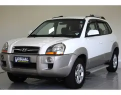 HYUNDAI TUCSON 2.0 MPFI GLS 16V 143CV 2WD FLEX 4P AUTOMÁTICO HYUNDAI TUCSON 2.0 MPFI GLS 16V 143CV 2WD FLEX 4P AUTOMÁTICO