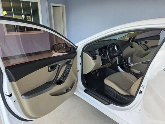 HYUNDAI ELANTRA 2.0 GLS 16V FLEX 4P AUTOMÁTICO