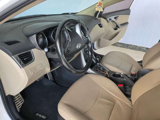 HYUNDAI-ELANTRA-2013