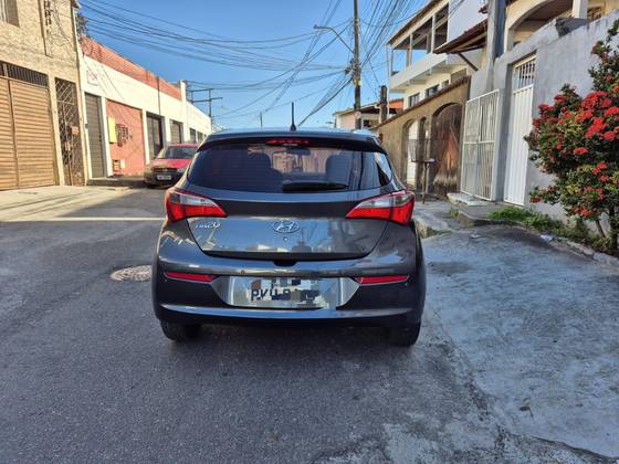 HYUNDAI HB20 1.0 COMFORT PLUS 12V FLEX 4P MANUAL