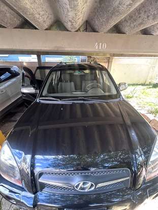 HYUNDAI-TUCSON-2010