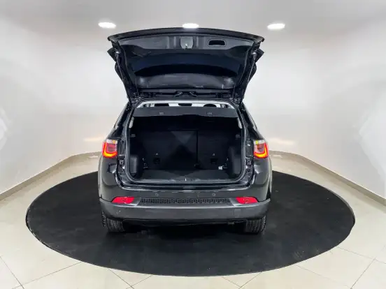 JEEP-COMPASS-2.0 16V FLEX LONGITUDE AUTOMÁTICO JEEP-COMPASS-2019