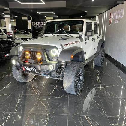 JEEP WRANGLER 3.6 UNLIMITED SPORT 4X4 V6 GASOLINA 4P AUTOMÁTICO