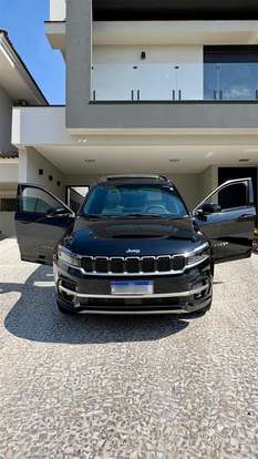JEEP-COMMANDER-2022