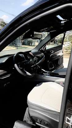 JEEP-COMMANDER-2022