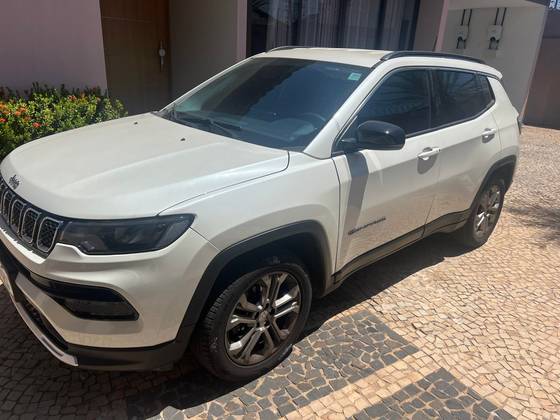 JEEP COMPASS 1.3 T270 TURBO FLEX LONGITUDE AT6