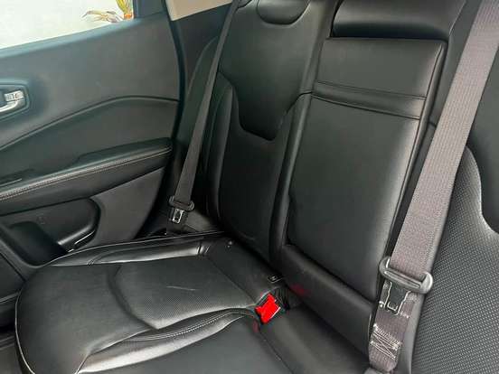 JEEP-COMPASS-2.0 16V DIESEL LONGITUDE 4X4 AUTOMÁTICO JEEP-COMPASS-2019
