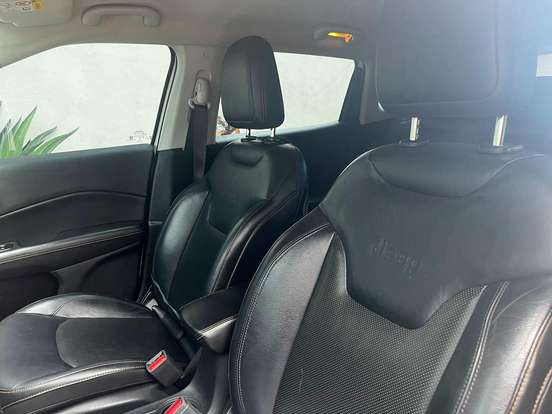 JEEP-COMPASS-2.0 16V DIESEL LONGITUDE 4X4 AUTOMÁTICO JEEP-COMPASS-2019