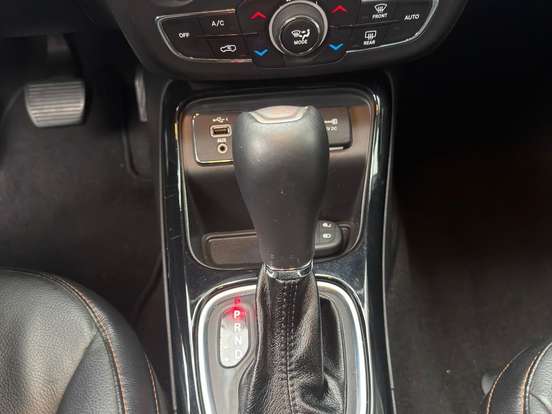 JEEP-COMPASS-2.0 16V FLEX LIMITED AUTOMÁTICO JEEP-COMPASS-2019