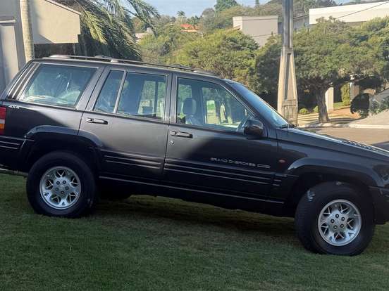 JEEP-GRAND CHEROKEE-5.9 LIMITED LX 4X4 V8 16V GASOLINA 4P AUTOMÁTICO JEEP-GRAND CHEROKEE-1997
