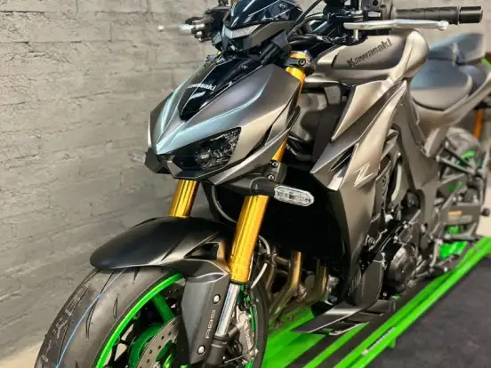 KAWASAKI-Z1100 SE KAWASAKI-Z1100 SE-2026