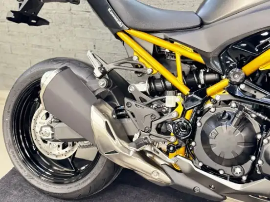 KAWASAKI-Z900 KAWASAKI-Z900-2026