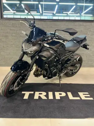 KAWASAKI-Z900-2026