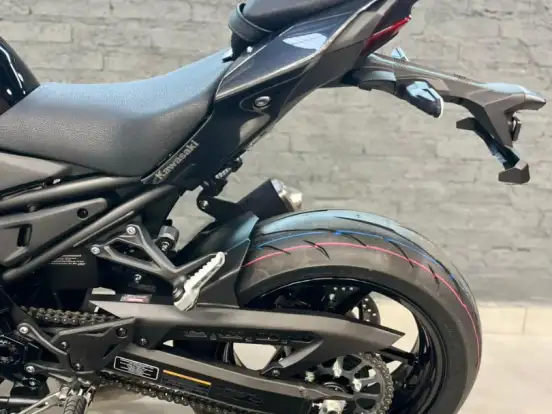 KAWASAKI-Z900 KAWASAKI-Z900-2026
