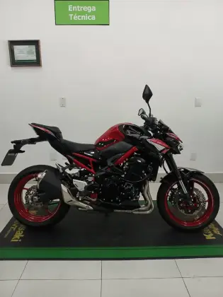 KAWASAKI Z900 KAWASAKI Z900