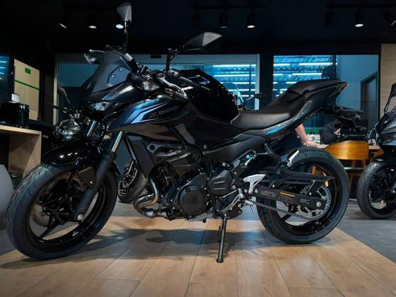KAWASAKI Z500 