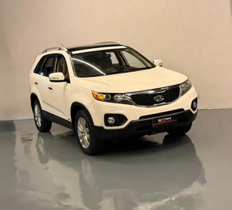KIA SORENTO 3.5 V6 GASOLINA EX 7L AUTOMATICO KIA SORENTO 3.5 V6 GASOLINA EX 7L AUTOMATICO
