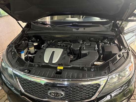 KIA-SORENTO-3.5 V6 GASOLINA EX 7L 4WD AUTOMÁTICO KIA-SORENTO-2011
