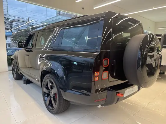 LAND ROVER-DEFENDER-2026