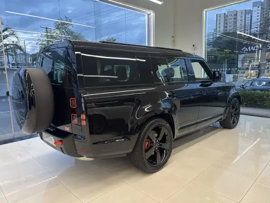LAND ROVER-DEFENDER-2026