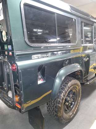 LAND ROVER-DEFENDER-2009